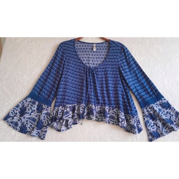 Mudd Size Large  Y2K Boho Flared Sleeve Ruffle Hem Paisley Print Hi Lo Blouse - Picture 1 of 8